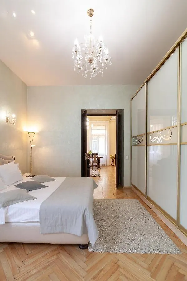 Alfa Apartments Levytskoho Lviv